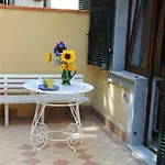 Licy\'S House